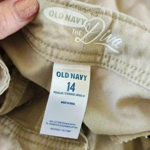 Old Navy diva style khaki pants size 16 - Picture 4 of 8